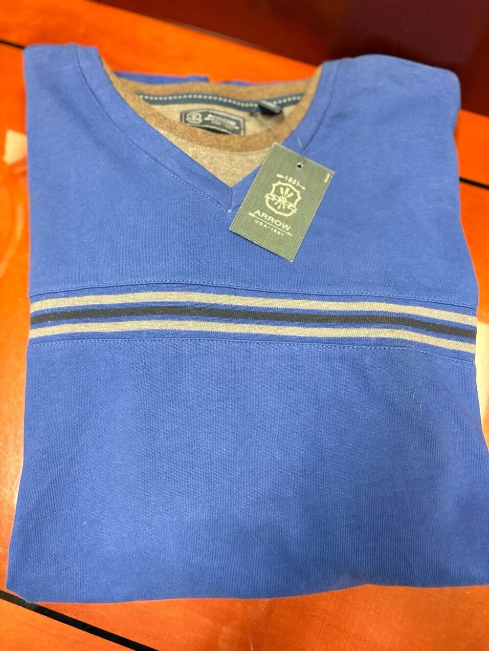 Arrow V-Neck Long Sleeve Sweater Size XL Blue Striped Pullover